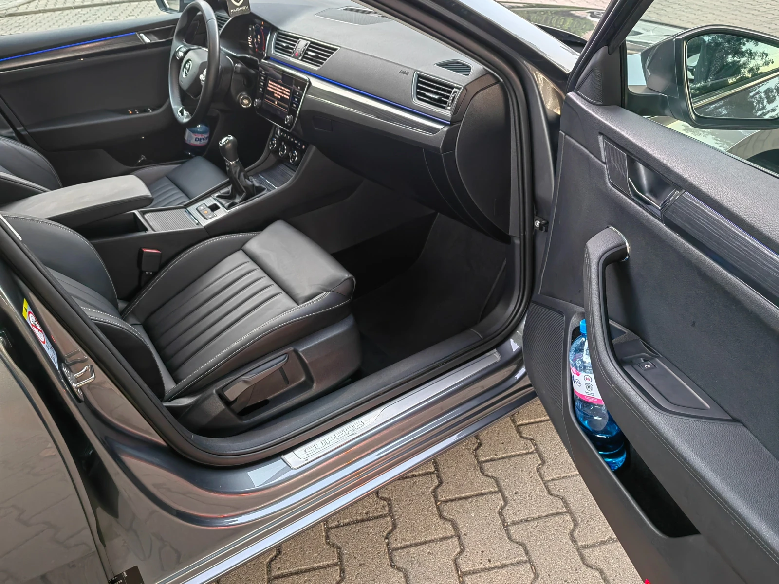 Skoda Superb 2.0TDI 39000km, снимка 13 - Автомобили и джипове - 56266831