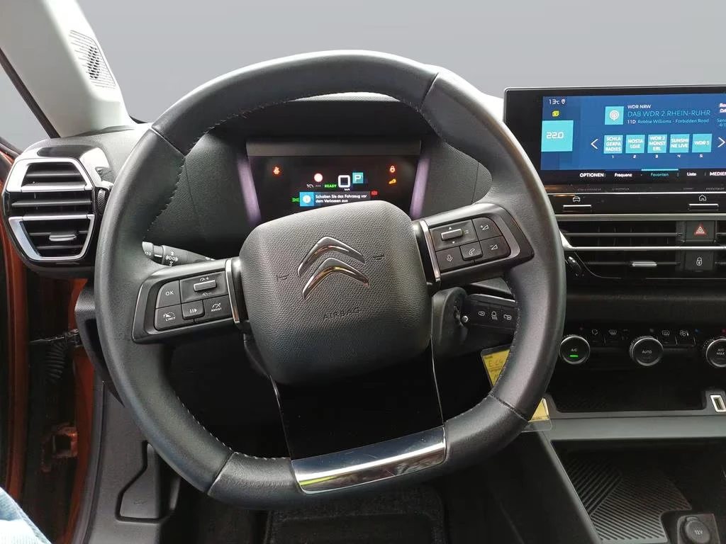 Citroen C4 e-FEEL-PACK/136HP/CAM/HUD/NAVI/LED/CPLAY/DIGI/332q, снимка 8 - Автомобили и джипове - 54628380