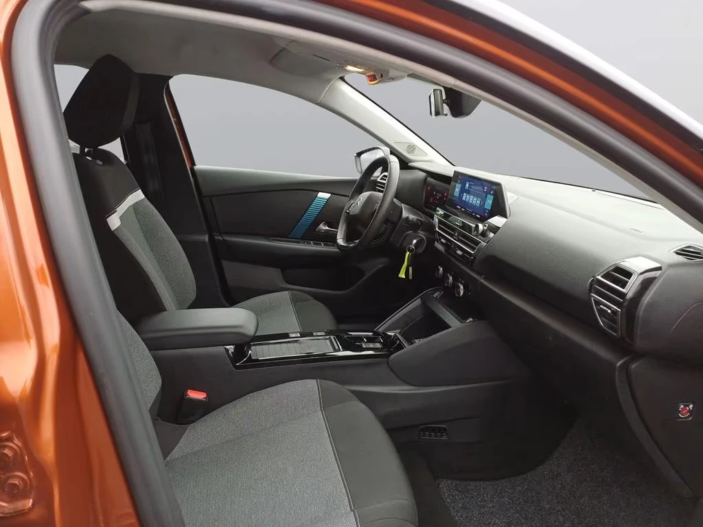 Citroen C4 e-FEEL-PACK/136HP/CAM/HUD/NAVI/LED/CPLAY/DIGI/332q, снимка 10 - Автомобили и джипове - 54628380