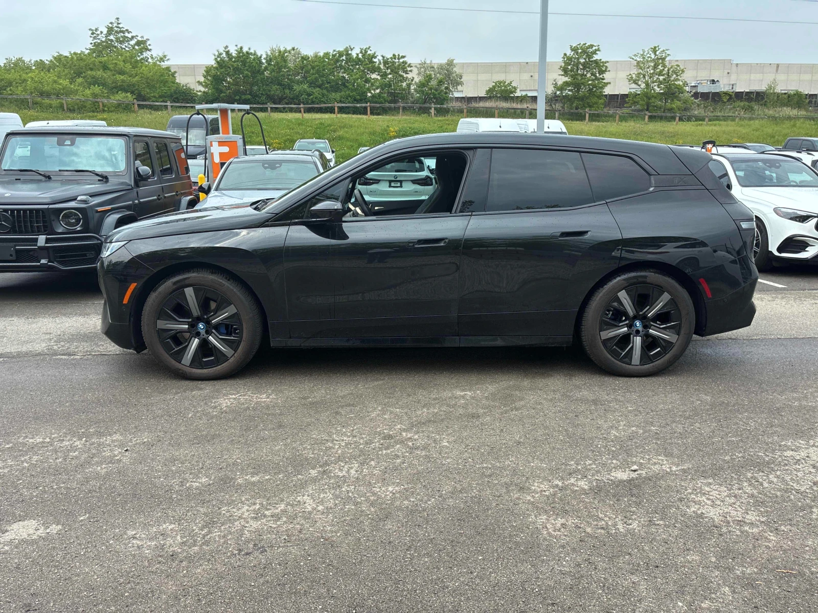 BMW iX xDrive50 * Harman Kardon * ����� * ���������� *  | Mobile.bg � ����������� 2