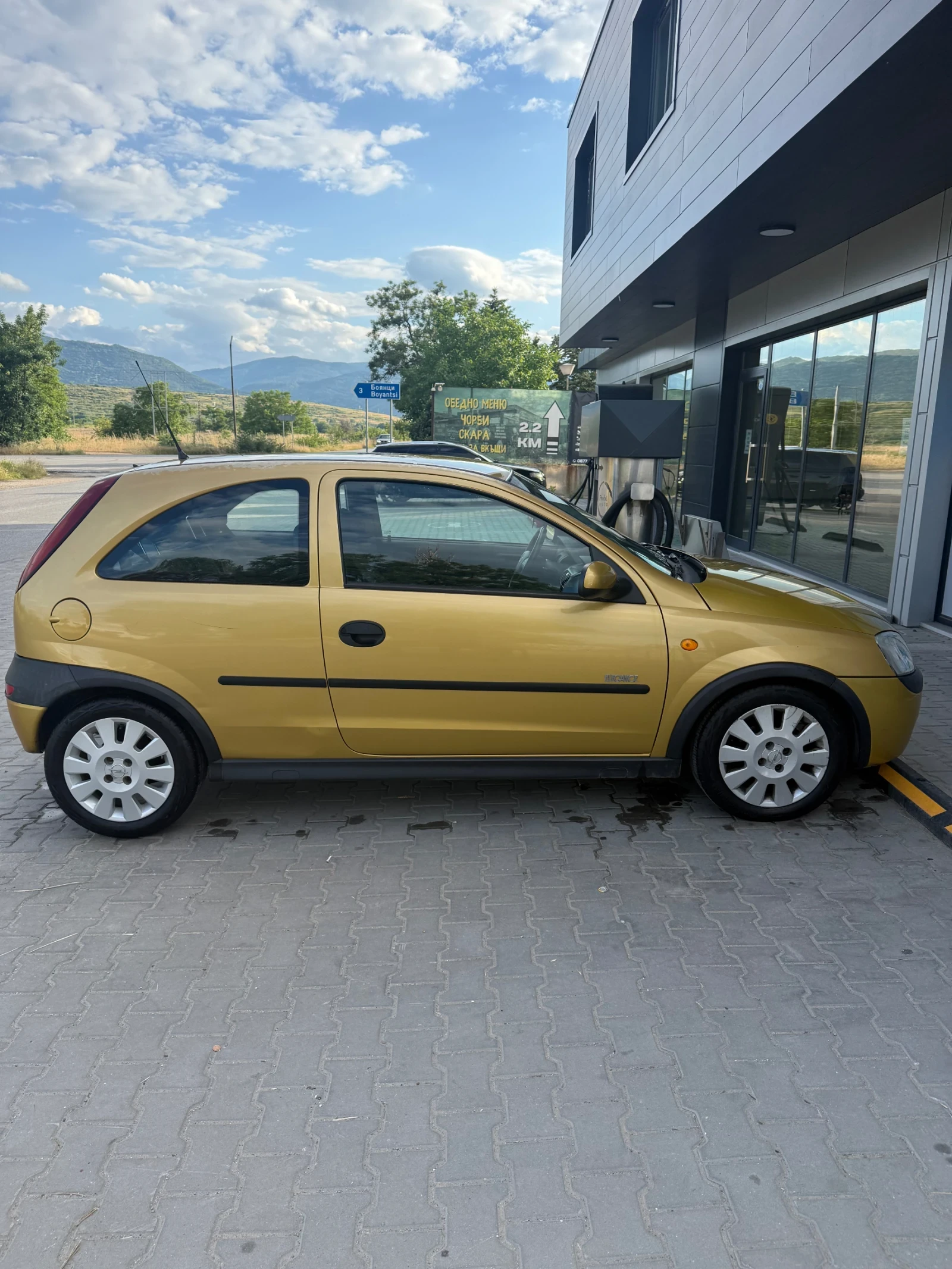 Opel Corsa, снимка 3 - Автомобили и джипове - 55079027