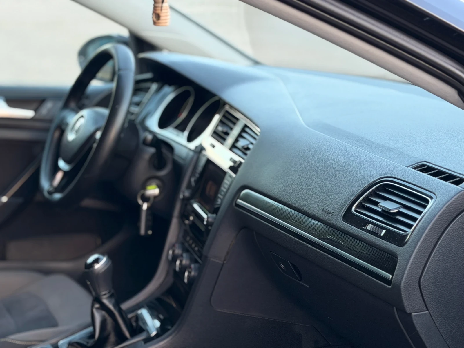 VW Golf 2.0TDI/HIGHLINE/ИТАЛИЯ, снимка 15 - Автомобили и джипове - 55045783
