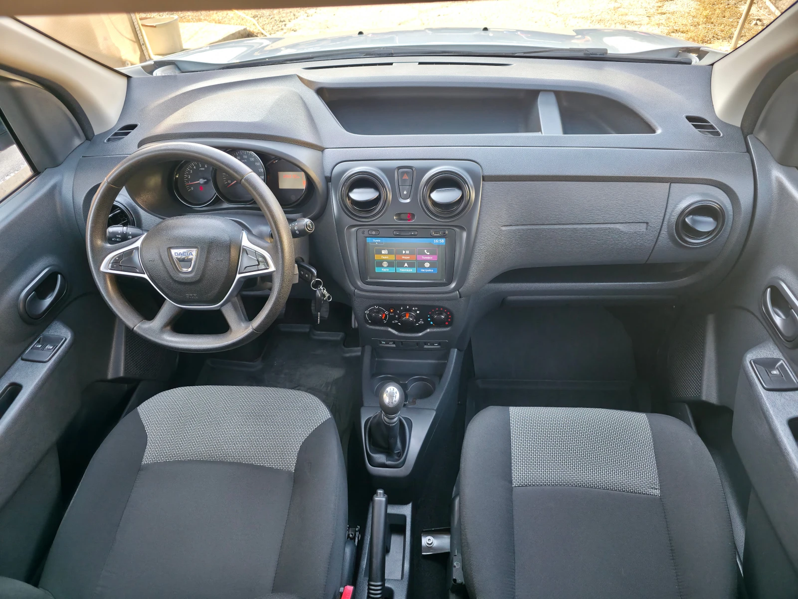 Dacia Dokker 1.5dci 95ps EURO6, снимка 9 - Автомобили и джипове - 55465936