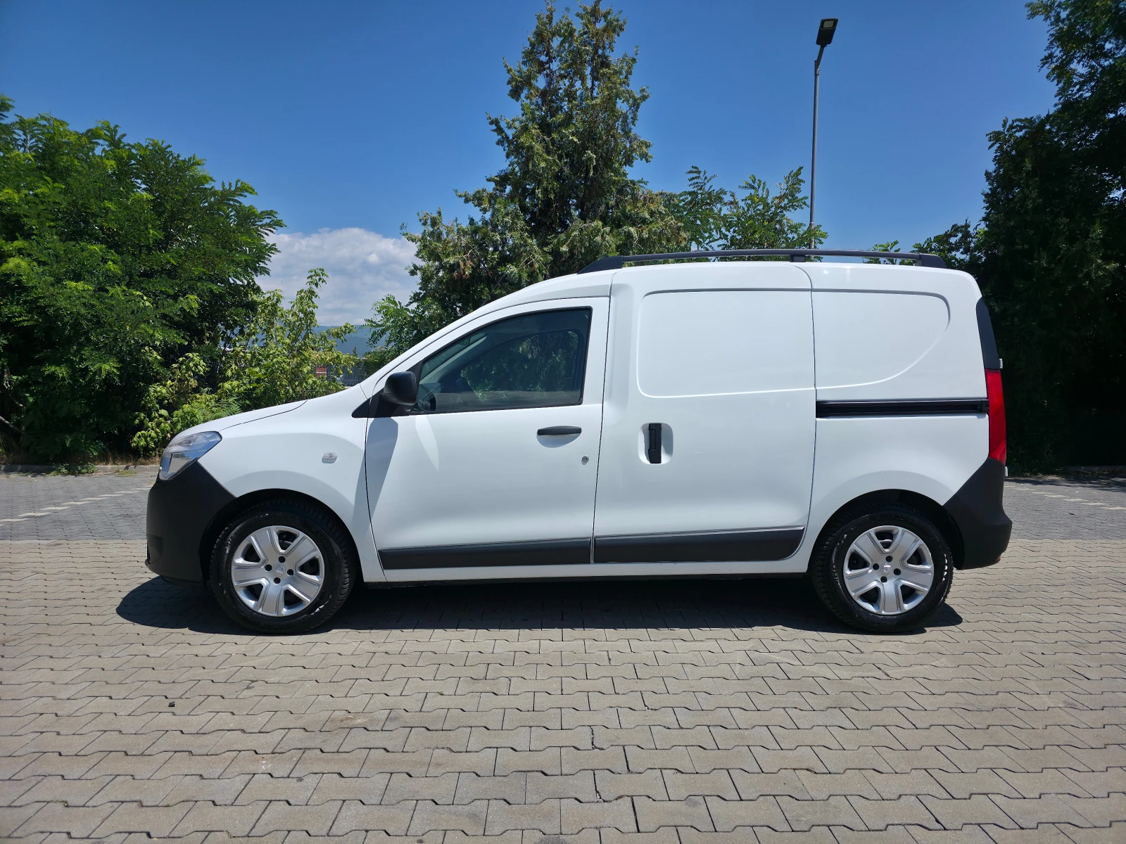 Dacia Dokker 1.5dci 95ps EURO6, снимка 7 - Автомобили и джипове - 55465936