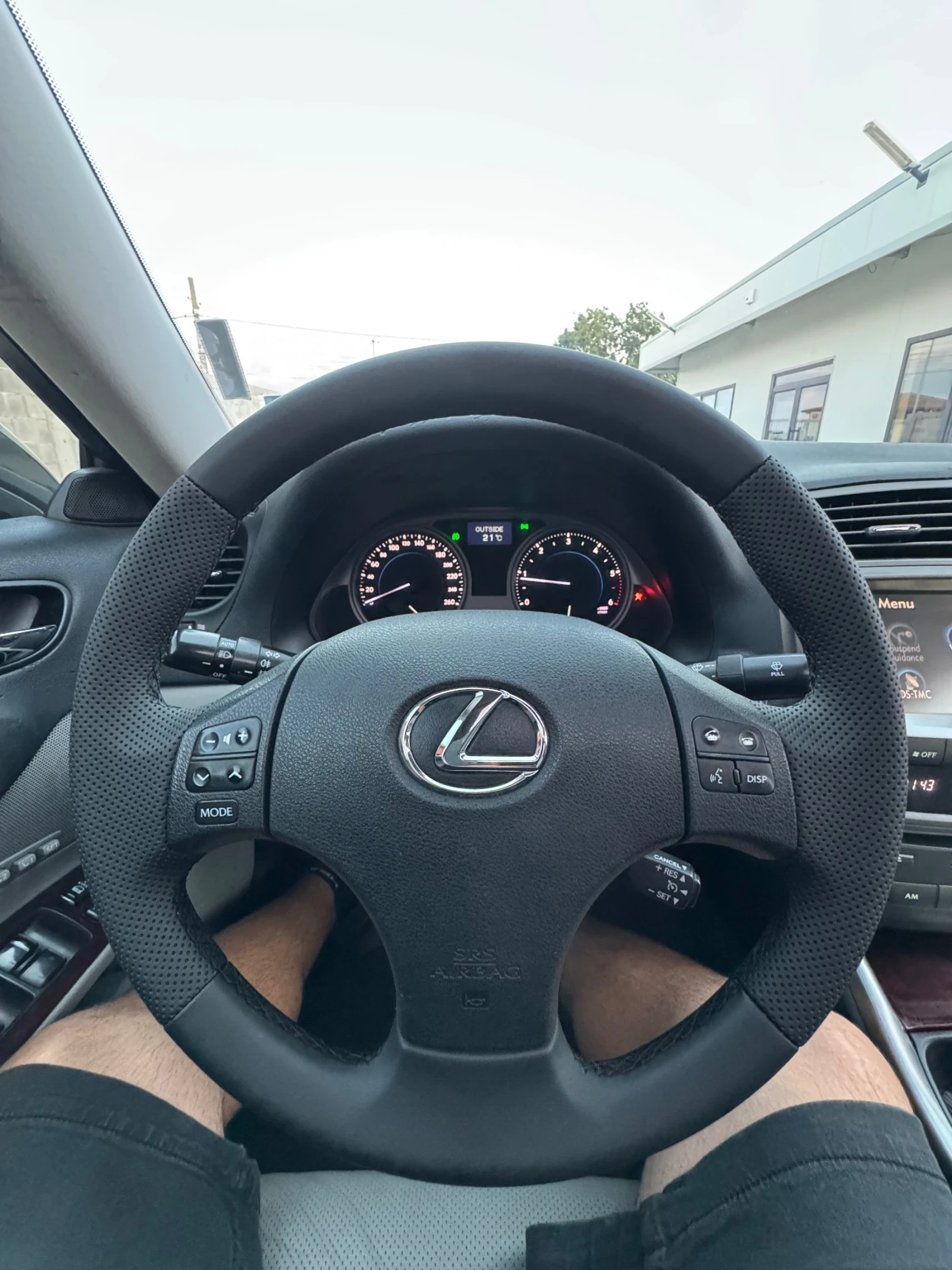 Lexus IS 220d | Mobile.bg � ����������� 14