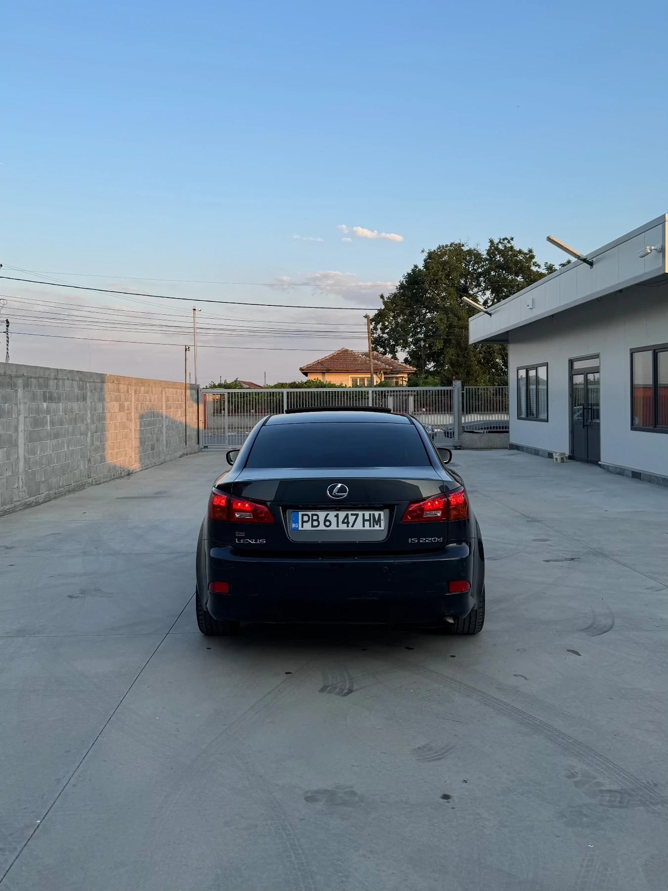 Lexus IS 220d | Mobile.bg � ����������� 6