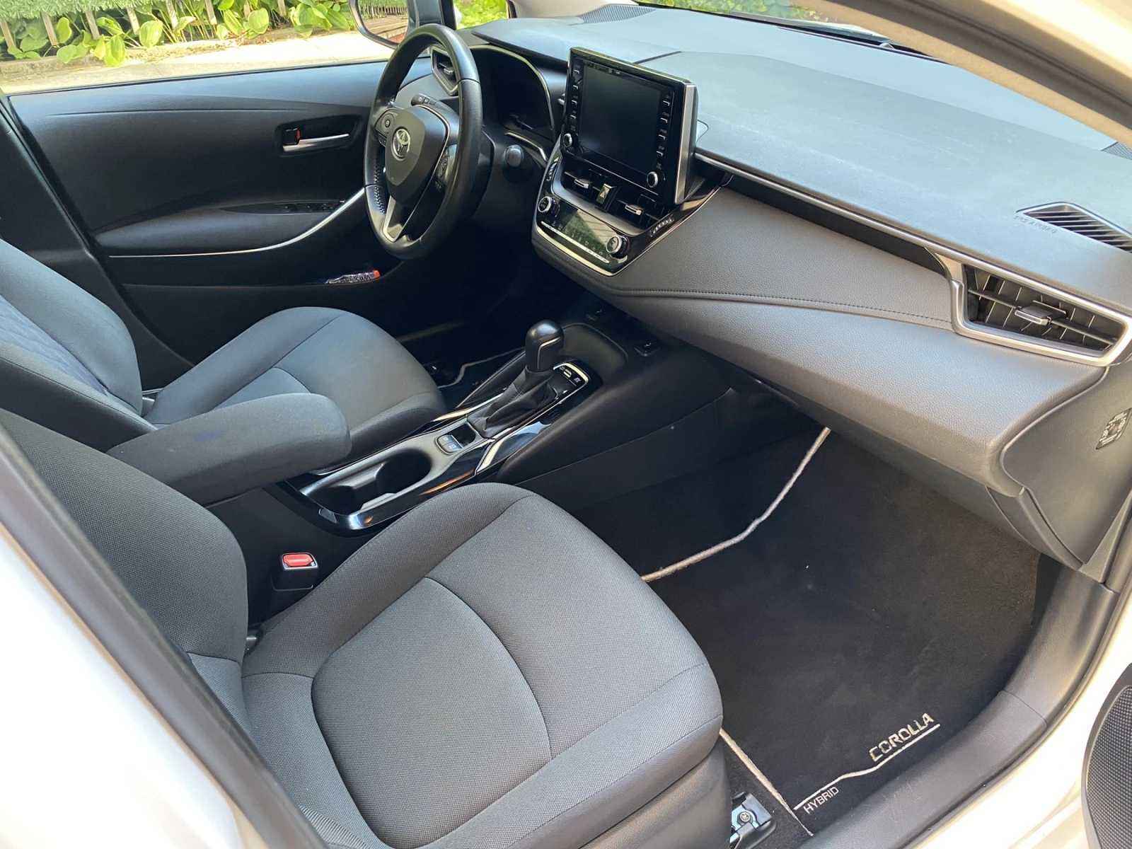 Toyota Corolla 1.8 Hybrid/ Comfort/ e-CVT, снимка 11 - Автомобили и джипове - 55675548