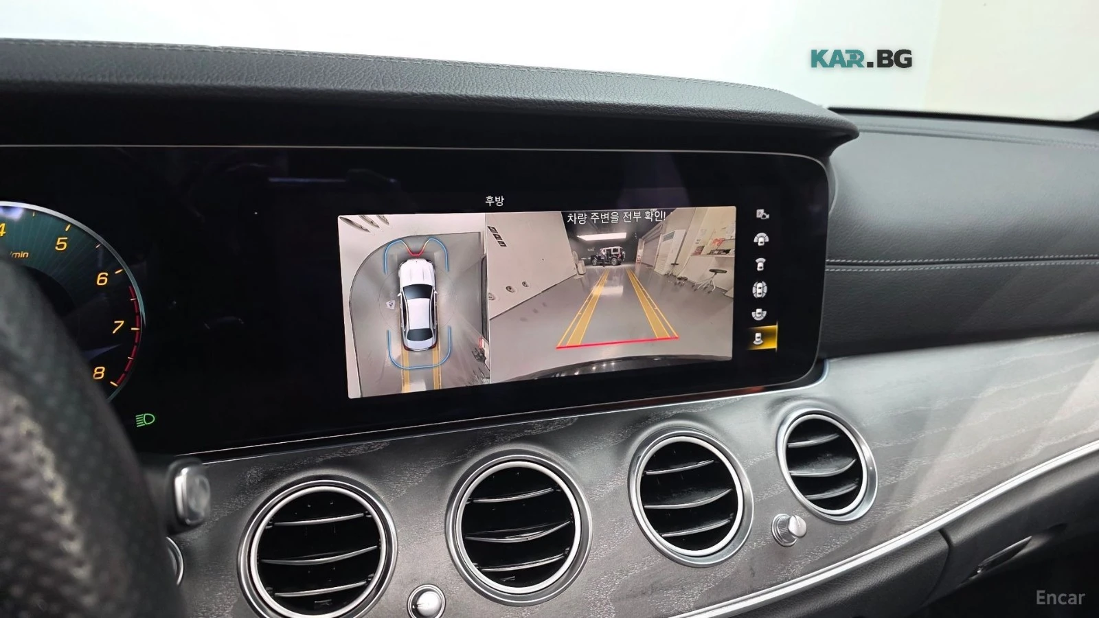 Mercedes-Benz E 350 4MATIC/AMG-LINE/DRIVE-ASSISTS/SUNROOF, снимка 12 - Автомобили и джипове - 55751514