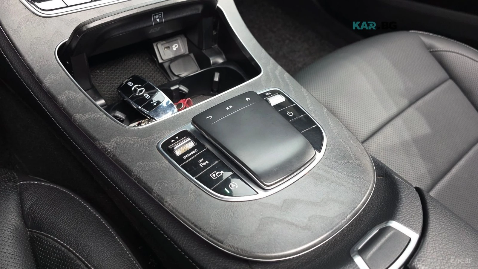 Mercedes-Benz E 350 4MATIC/AMG-LINE/DRIVE-ASSISTS/SUNROOF, снимка 16 - Автомобили и джипове - 55751514