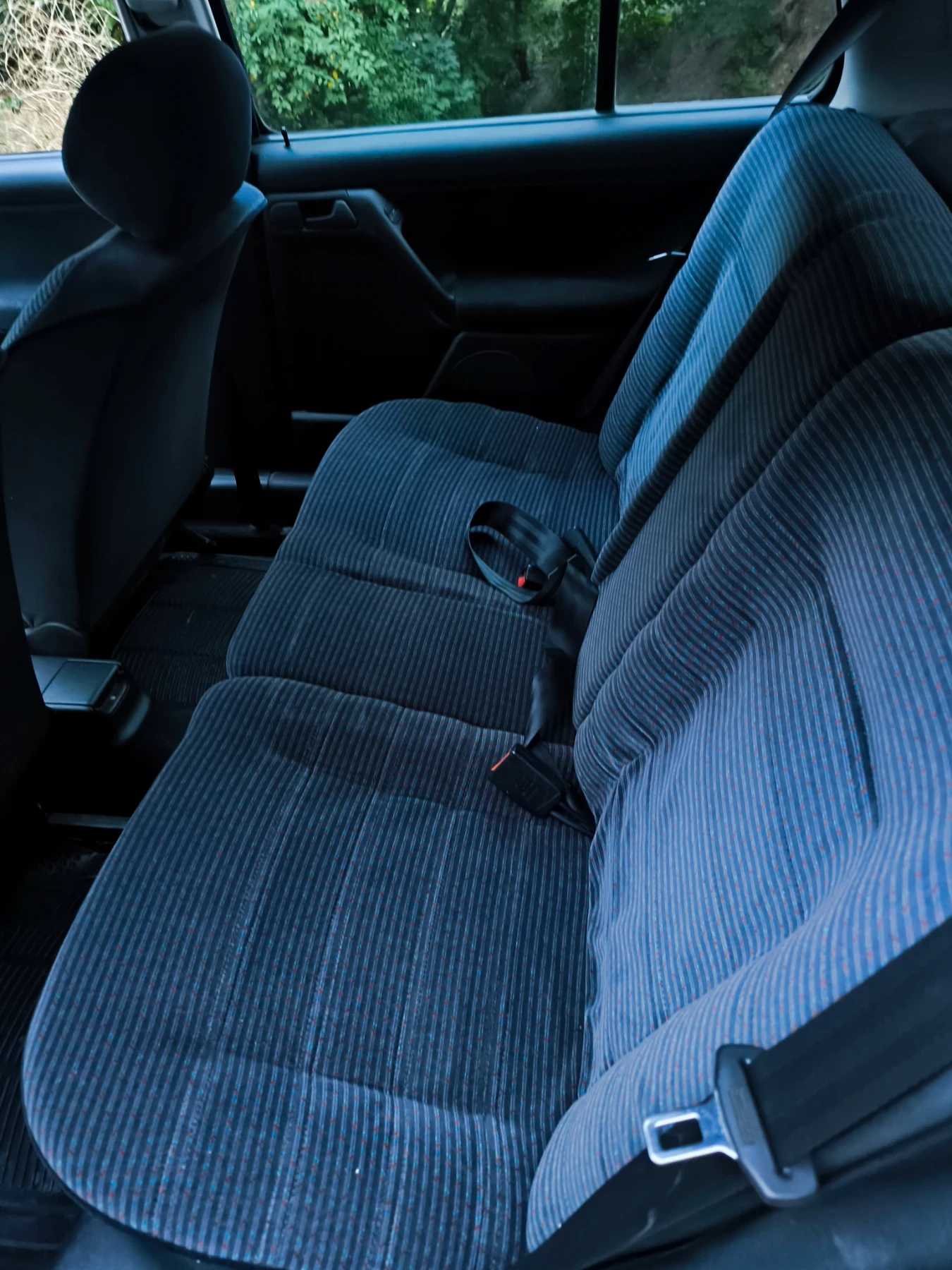 VW Golf 1.6, снимка 7 - Автомобили и джипове - 55877565
