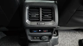 VW Tiguan 2.0 TDI Premium | Адаптивен круиз | Камера | , снимка 16