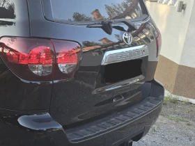 Обява за продажба на Toyota Sequoia 5.7 4x4 Limited ~76 500 лв. - изображение 5