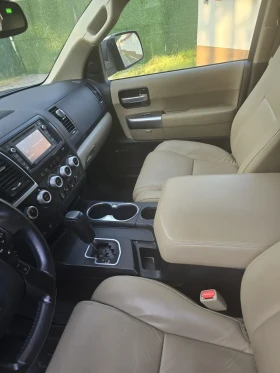 Обява за продажба на Toyota Sequoia 5.7 4x4 Limited ~76 500 лв. - изображение 10