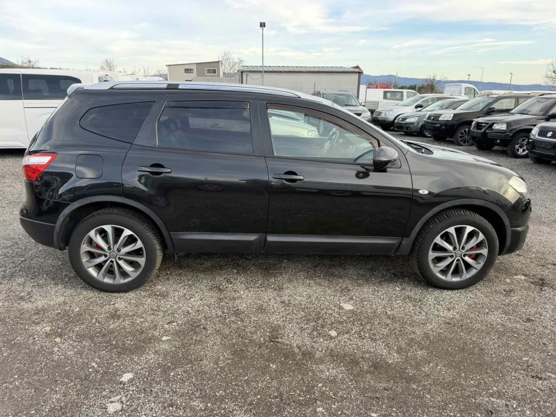 Nissan Qashqai  7 местен навигация климатроник, снимка 4 - Автомобили и джипове - 48670459