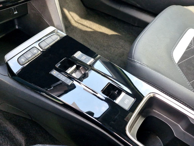 Opel Mokka GS, масажи, кожен салон, по-големия дисплей, навиг, снимка 11 - Автомобили и джипове - 50438575