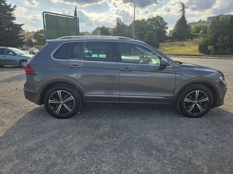 VW Tiguan 2.0 TDI AUTOMAT 4X4 , снимка 4 - Автомобили и джипове - 51232334