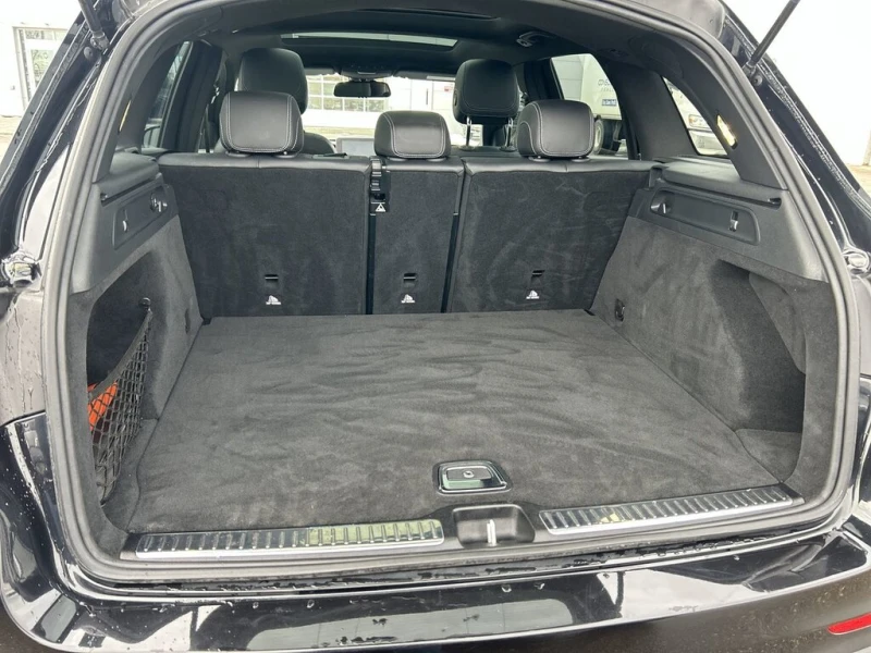Mercedes-Benz GLC 300 AMG Sport Pack CARFAX АВТО КРЕДИТ , снимка 15 - Автомобили и джипове - 53249369