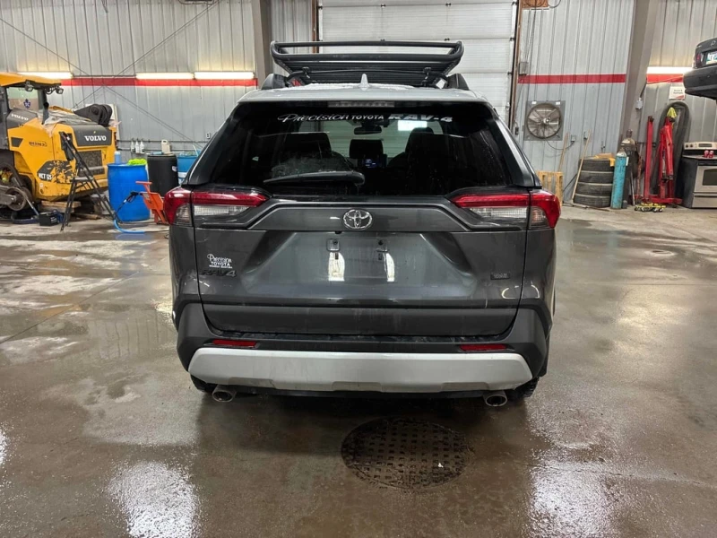 Toyota Rav4 TRAIL * ПОДГРЕВ * ОБДУХВАНЕ * ОТ ПРЕДСТАВИТЕЛСТВО, снимка 4 - Автомобили и джипове - 53363144