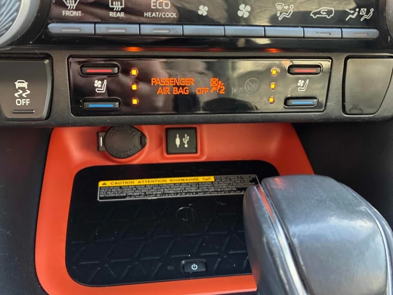 Toyota Rav4 TRAIL * ПОДГРЕВ * ОБДУХВАНЕ * ОТ ПРЕДСТАВИТЕЛСТВО, снимка 11 - Автомобили и джипове - 53363144