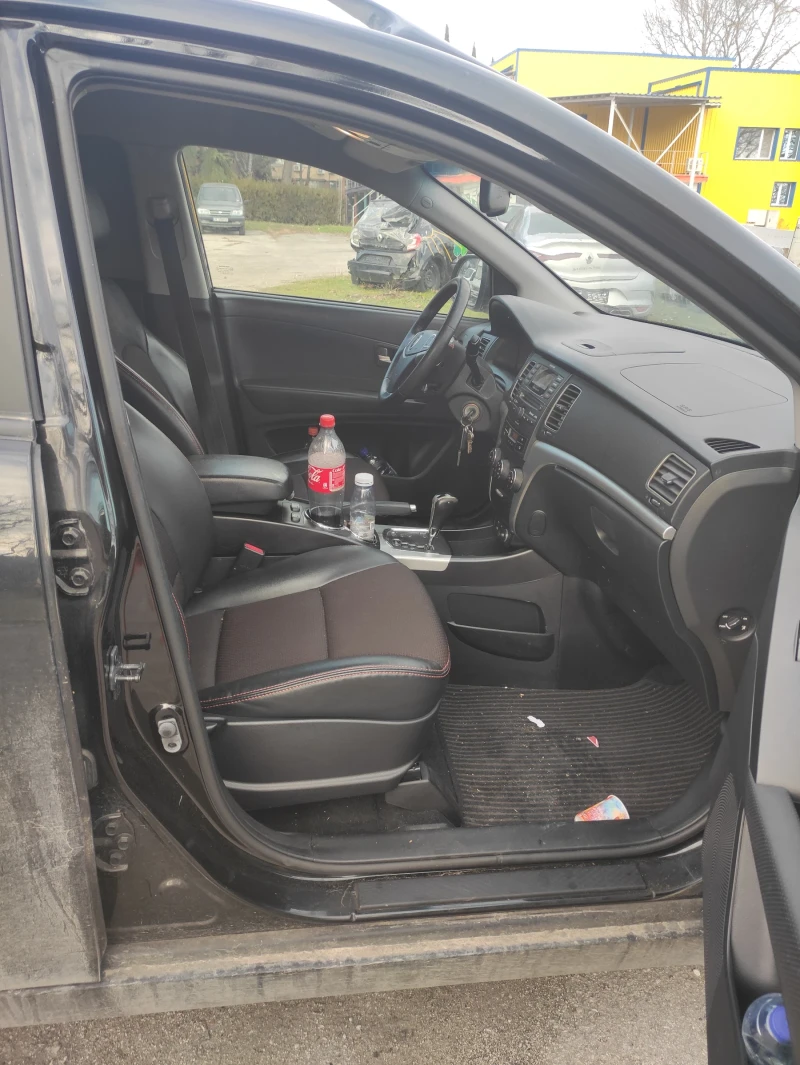 SsangYong Korando, снимка 4 - Автомобили и джипове - 53447138