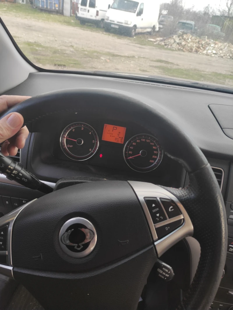 SsangYong Korando, снимка 8 - Автомобили и джипове - 53447138