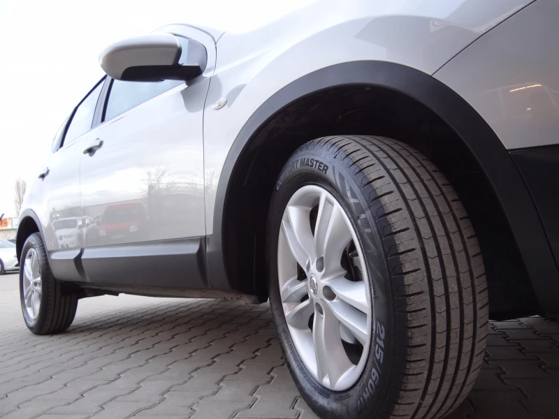Nissan Qashqai 1.6i - 117k.c. / LPG-BRC / Климатроник / Euro-5B /, снимка 17 - Автомобили и джипове - 53462951