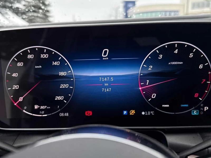 Mercedes-Benz GLC 300 BURMESTER/ОБДУХВАНЕ/360/PANO/ОТ ПРЕДСТАВИТЕЛСТВО, снимка 8 - Автомобили и джипове - 53583184