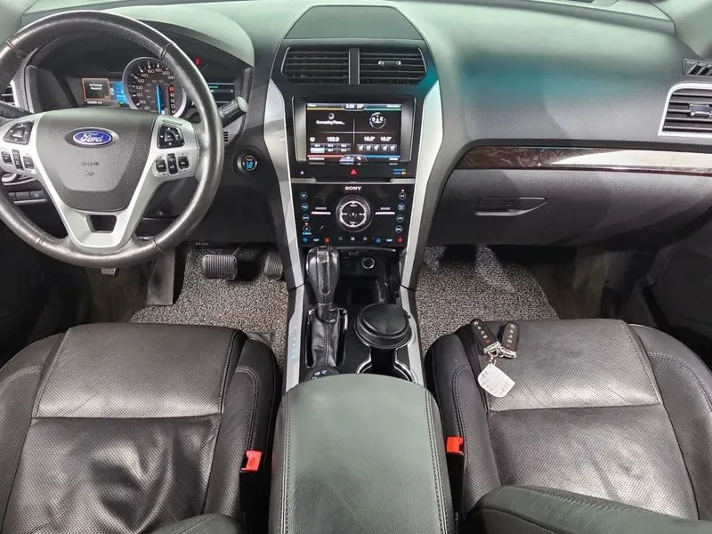Ford Explorer 3.5 AWD - САМО 30% АВАНС, снимка 7 - Автомобили и джипове - 56368572