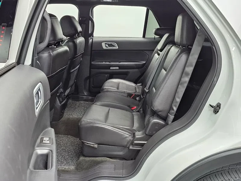 Ford Explorer 3.5 AWD - САМО 30% АВАНС, снимка 11 - Автомобили и джипове - 56368572