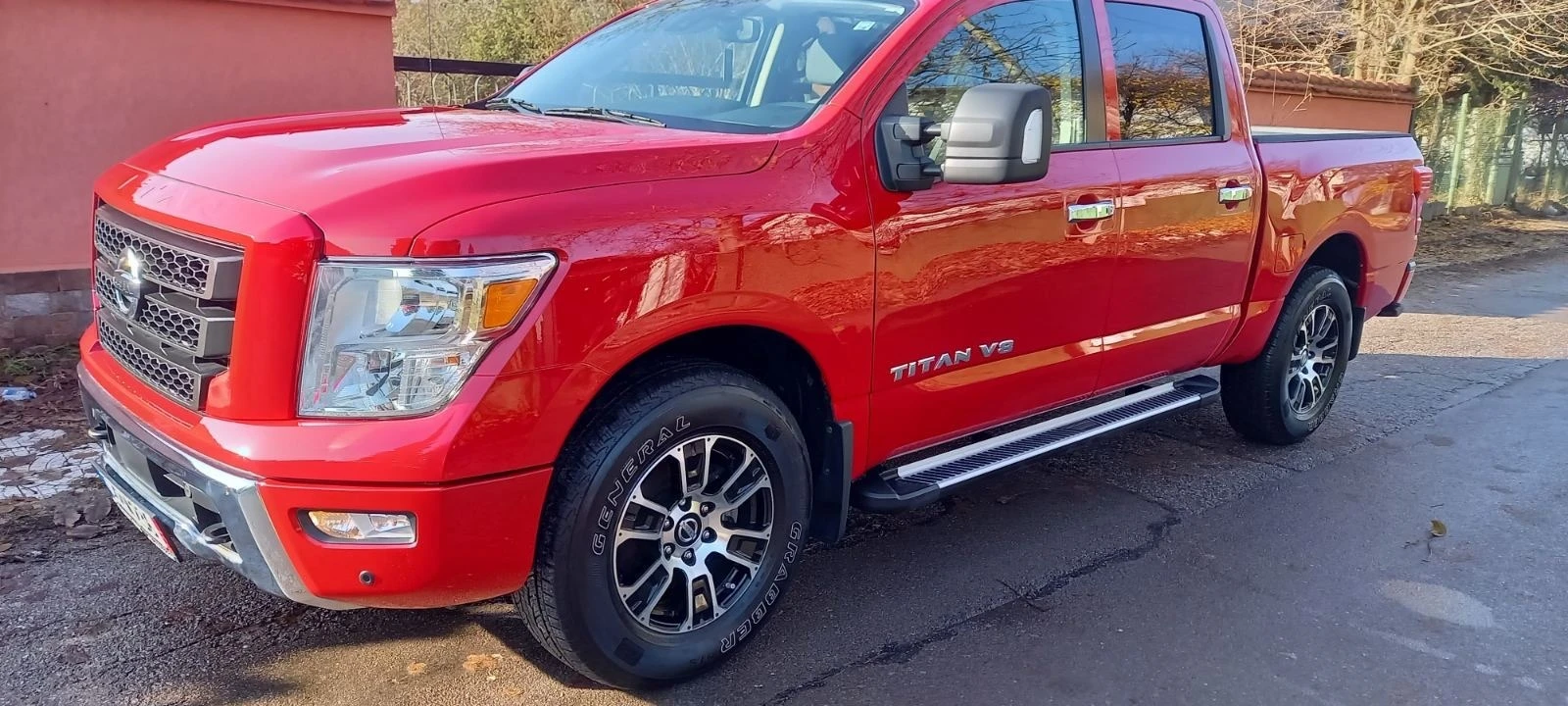Nissan Titan crew cab 5.6L  V8  SV 4x4 | Mobile.bg — изображение 1