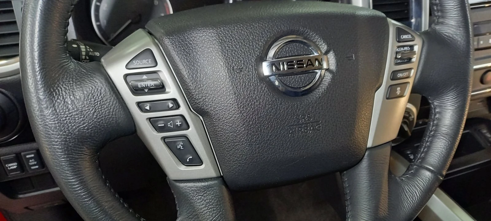 Nissan Titan crew cab 5.6L  V8  SV 4x4 | Mobile.bg — изображение 13