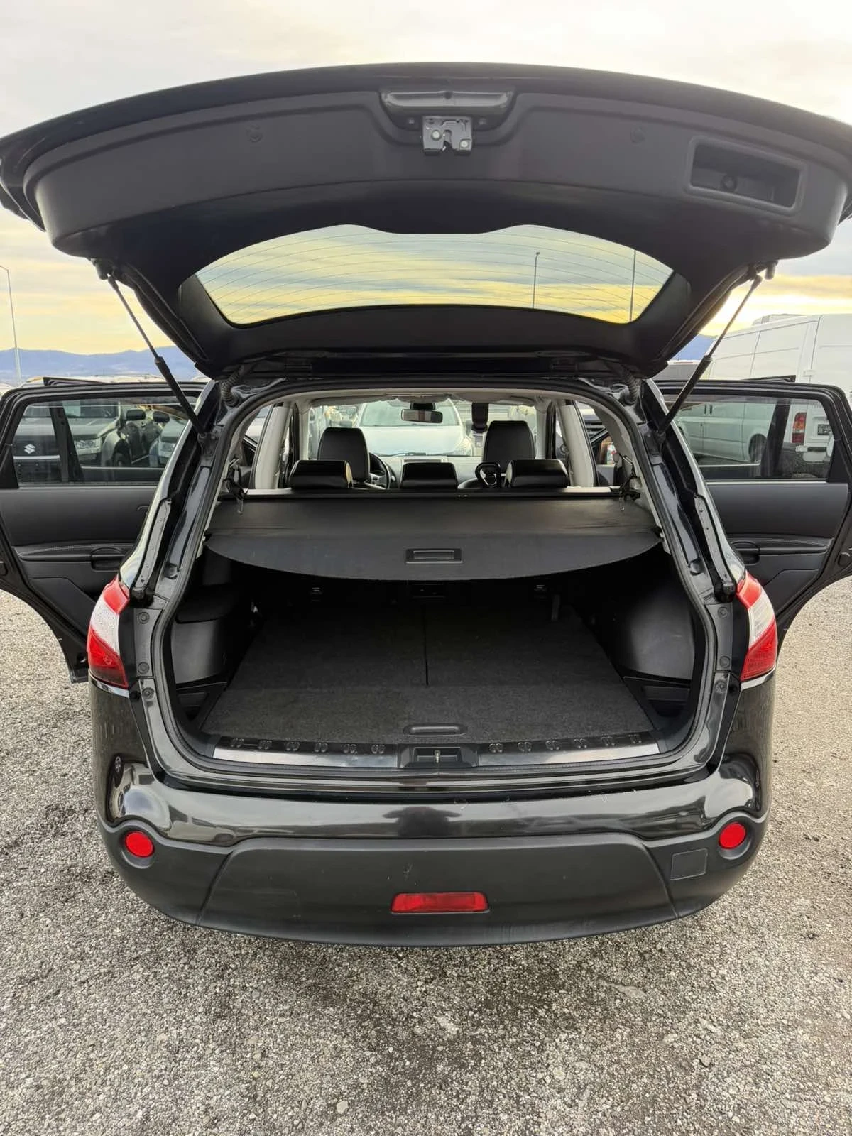 Nissan Qashqai  7 ������ ��������� ����������� | Mobile.bg � ����������� 15