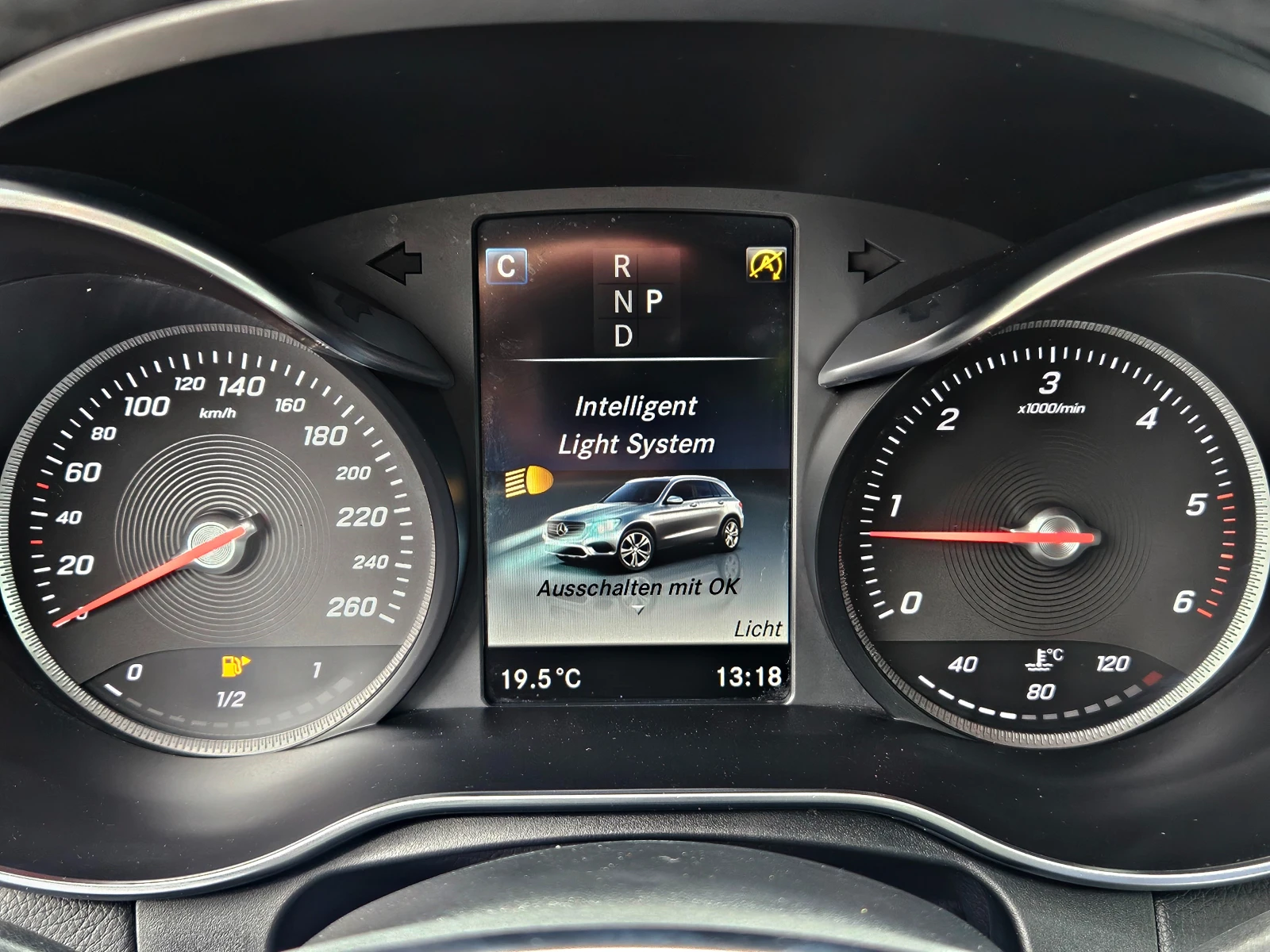 Mercedes-Benz GLC 250 AMG/GERMANY/AIRMATIC/CAMERA/AMBIENT/KEYLESS/LIZING - изображение 10