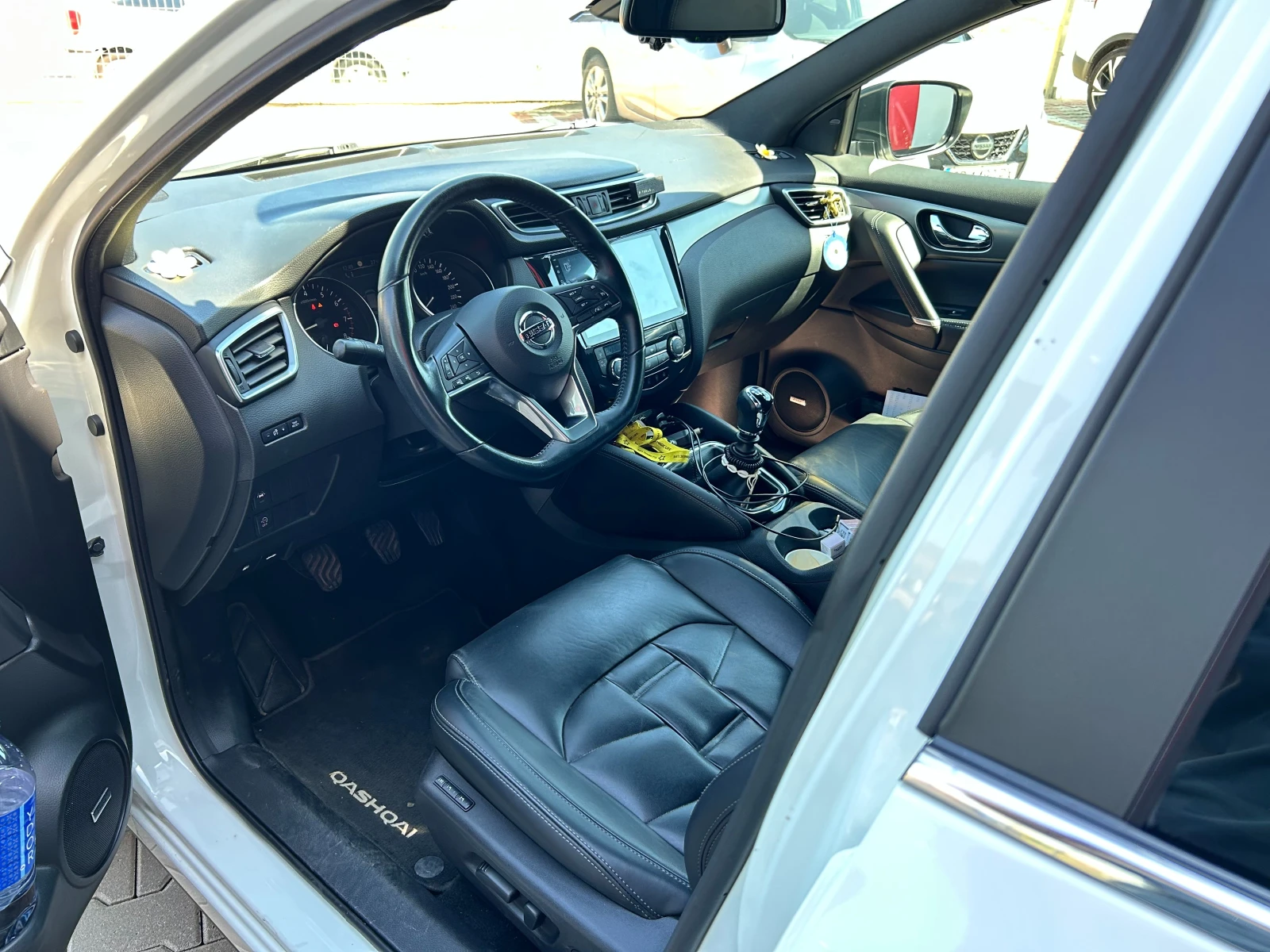 Nissan Qashqai 1.6 DIG-T Tekna Plus 6M/T - изображение 4