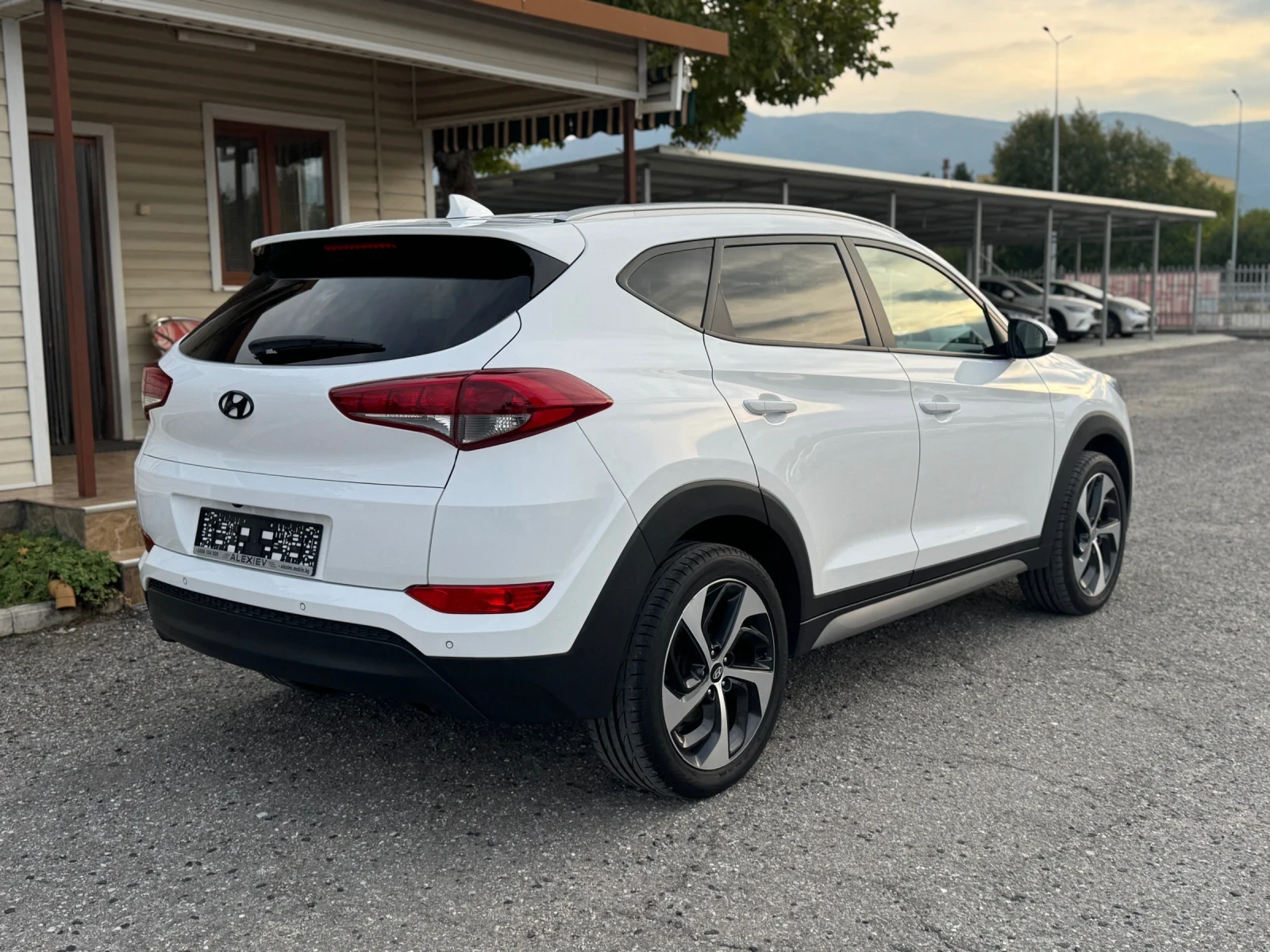 Hyundai Tucson 2.0CRDI 185к.с 4WD Swiss - изображение 4
