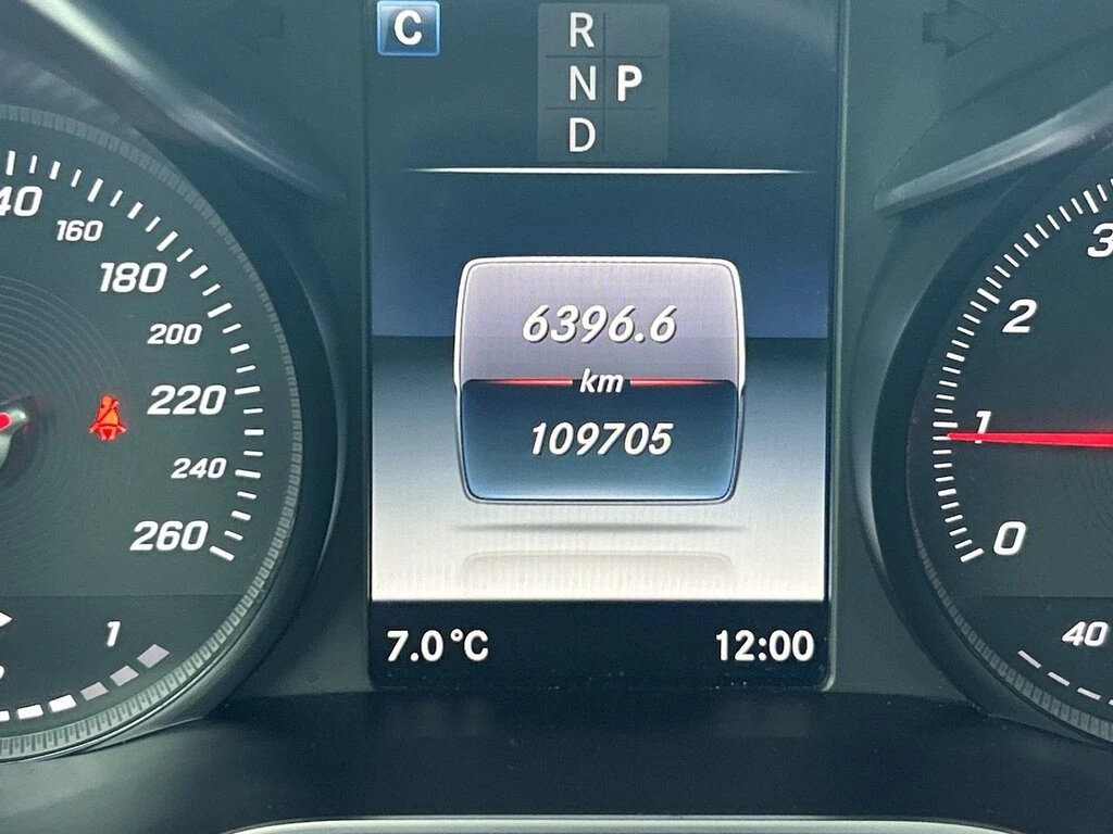 Mercedes-Benz GLC 300 AMG Sport Pack CARFAX АВТО КРЕДИТ  - изображение 9