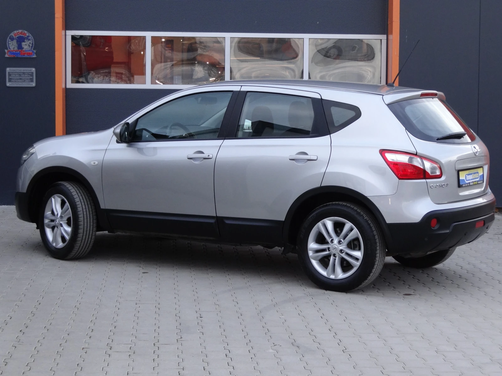 Nissan Qashqai 1.6i - 117k.c. / LPG-BRC / Климатроник / Euro-5B / - изображение 3