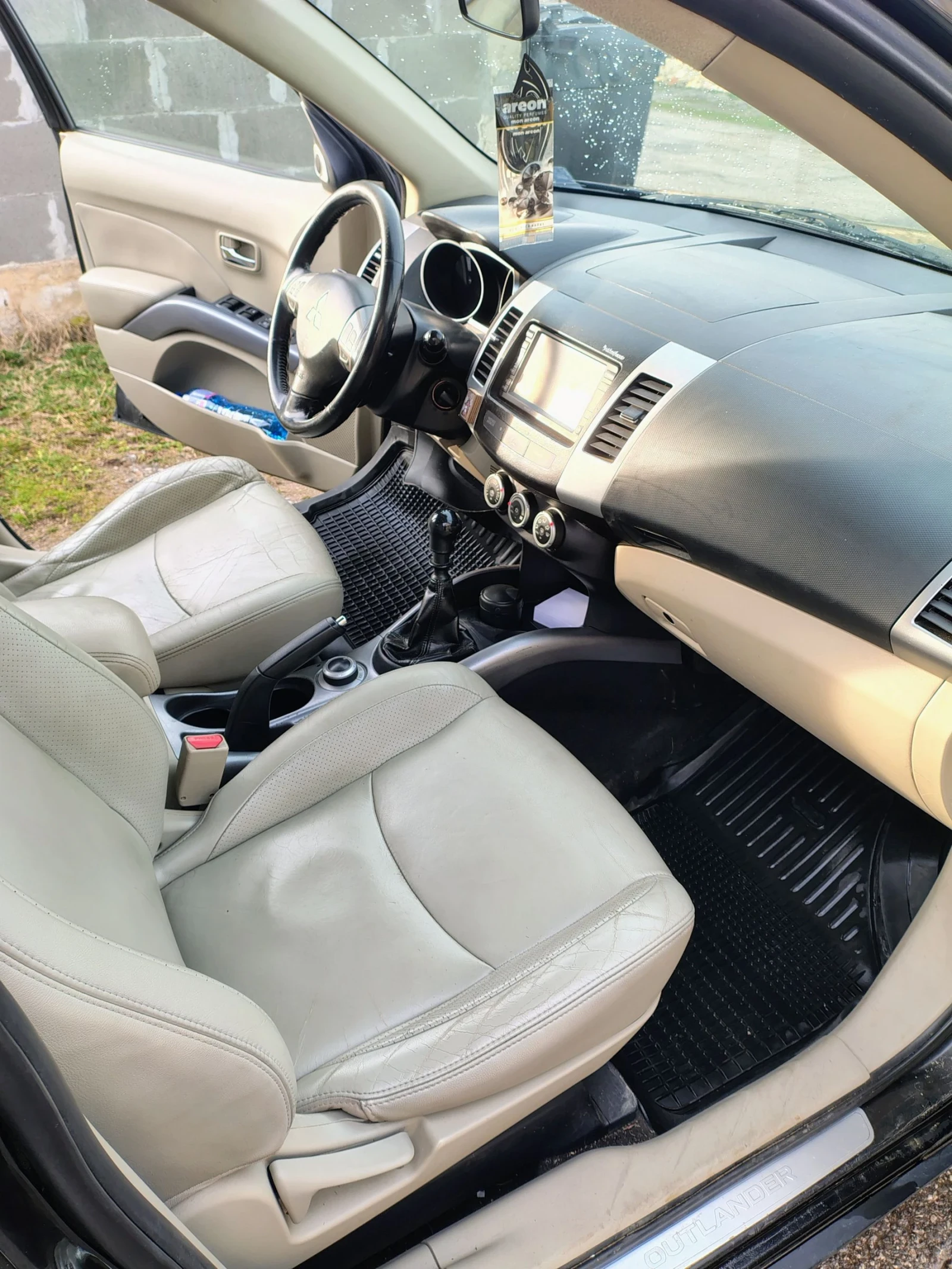 Mitsubishi Outlander  - изображение 5