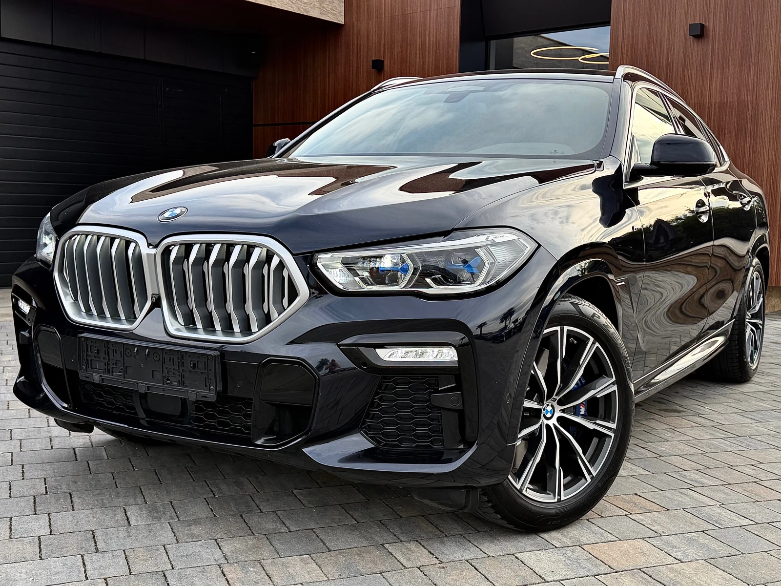 BMW X6 30d M-pack * LASER* AIR* OBDUH* DISTR* KeyLess* Ca