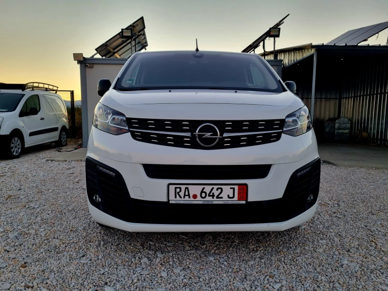 Opel Vivaro Zafira Lifee 7+ 1\ 2.0 D 150ks. Evro 6, снимка 3 - Бусове и автобуси - 51798880
