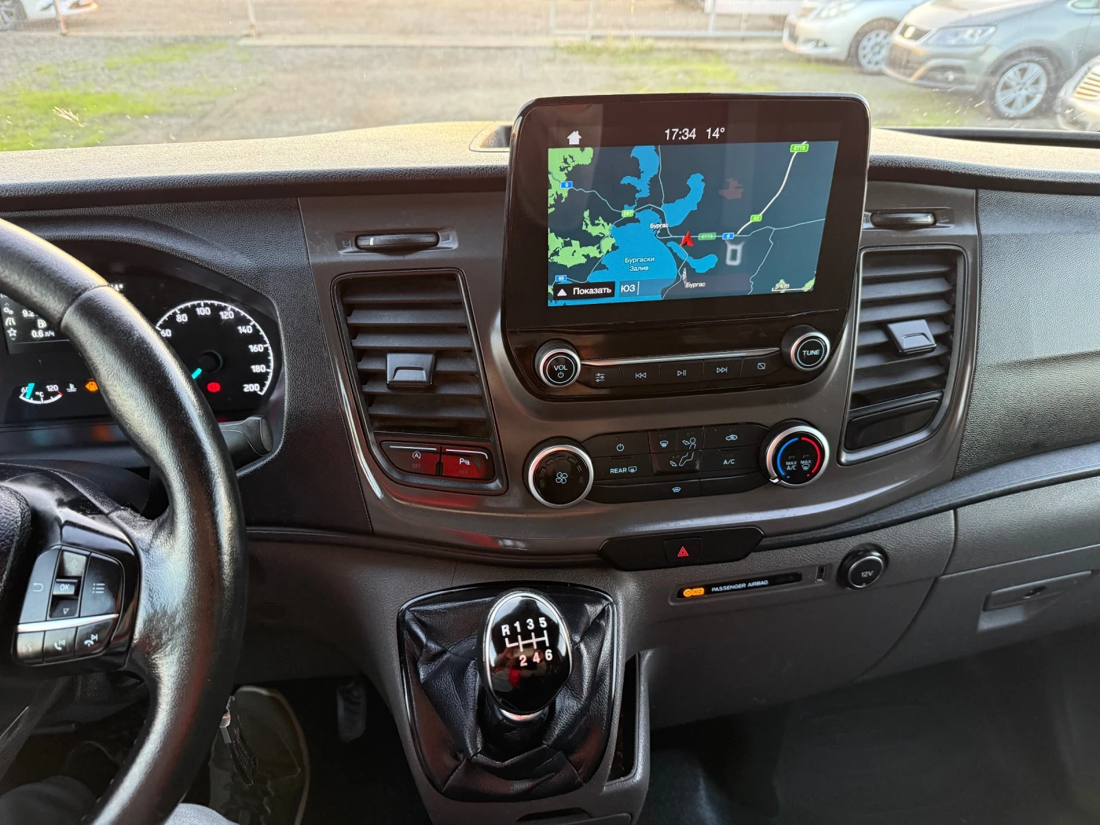 Ford Transit Custom 2.0D CH 9m Navi 130ks - изображение 8