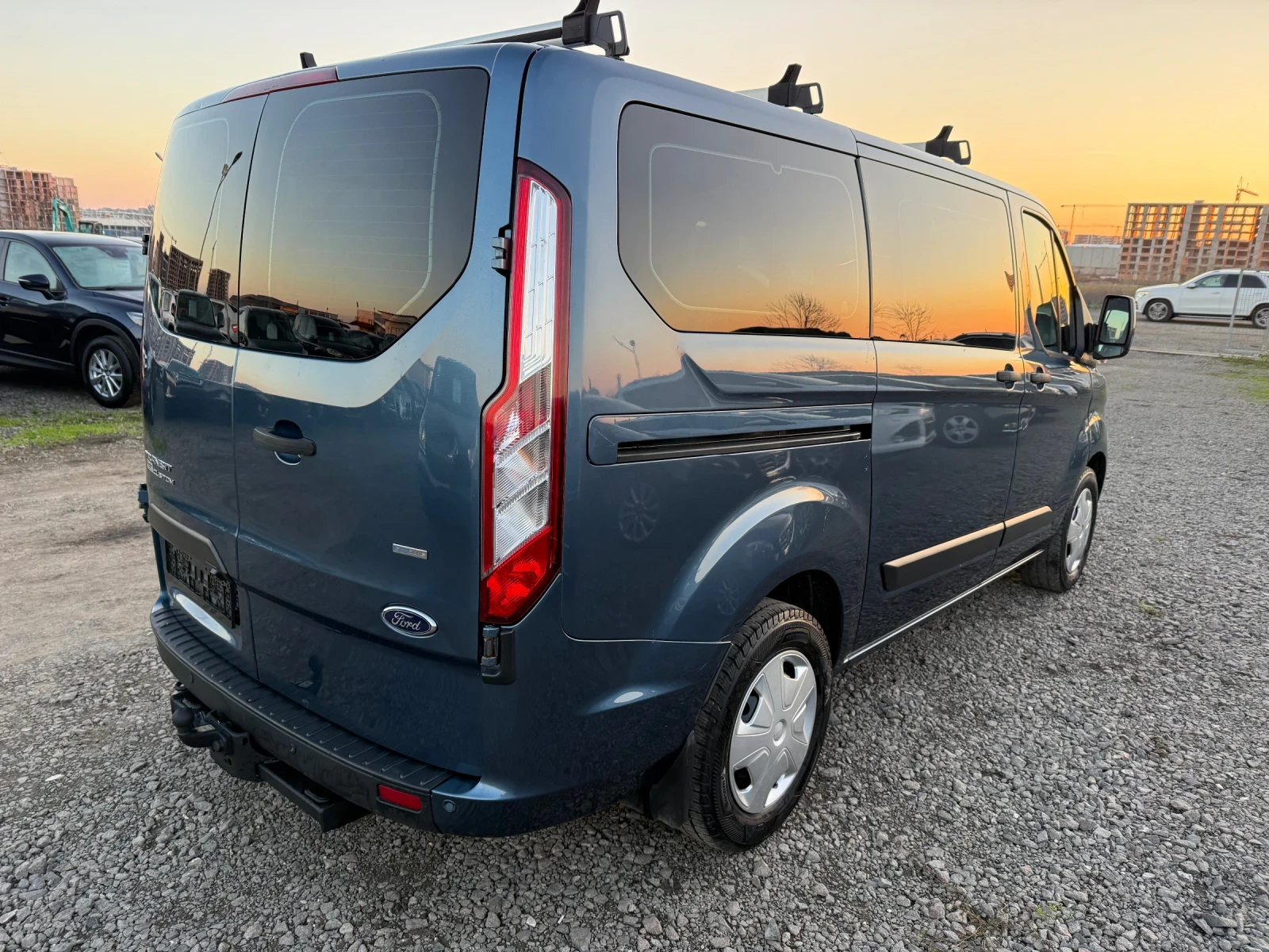 Ford Transit Custom 2.0D CH 9m Navi 130ks - изображение 6