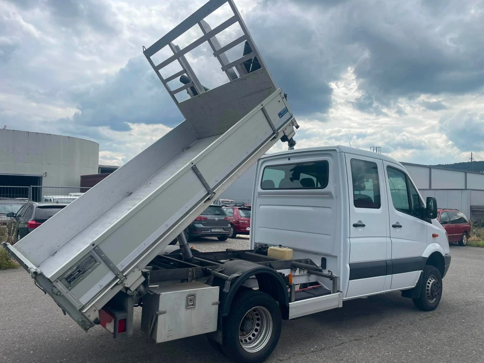 Mercedes-Benz Sprinter 516 * 4X4* КЛИМАТИК* 3.5тона* ШВЕЙЦАРИЯ* , снимка 5 - Бусове и автобуси - 55734890