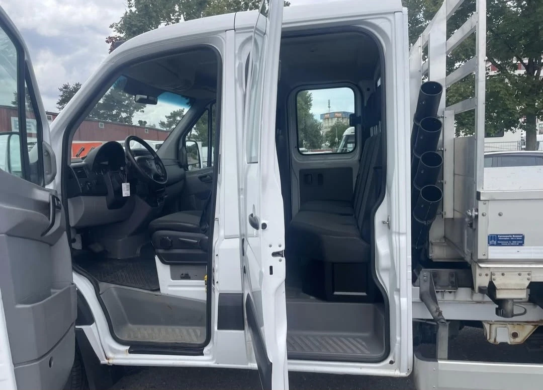 Mercedes-Benz Sprinter 516 * 4X4* КЛИМАТИК* 3.5тона* ШВЕЙЦАРИЯ* , снимка 10 - Бусове и автобуси - 55734890