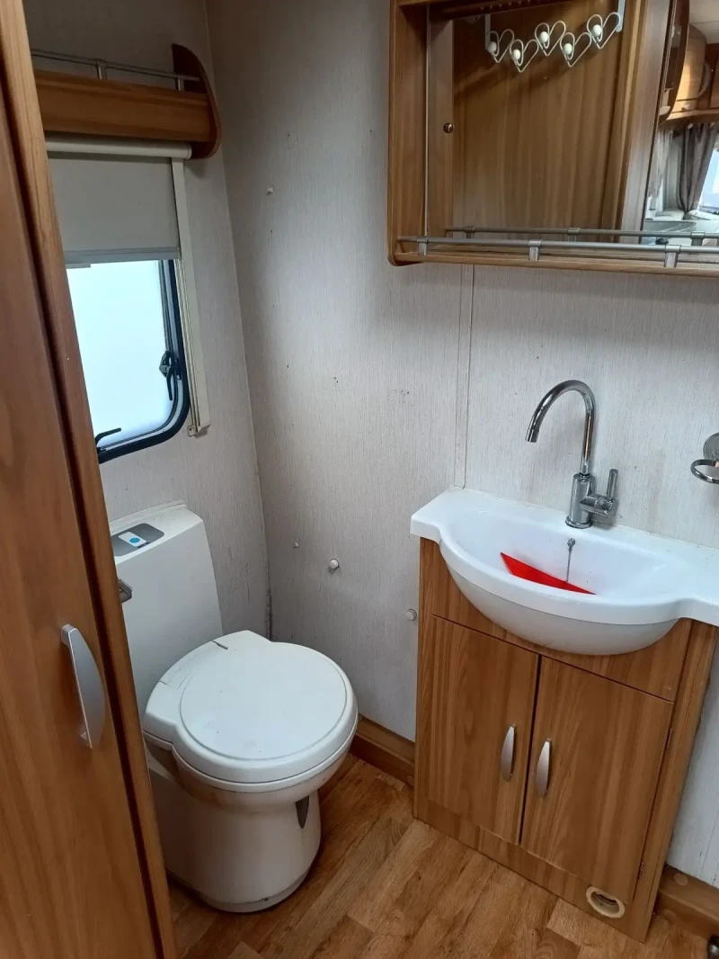 Каравана Други Lunar cosmos 462, снимка 10 - Каравани и кемпери - 53037357