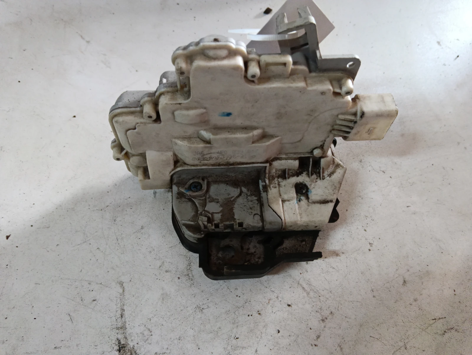 брава (задна дясна) 4F0839016A Audi A6