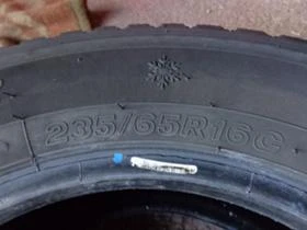 Гуми Зимни 235/65R16, снимка 11