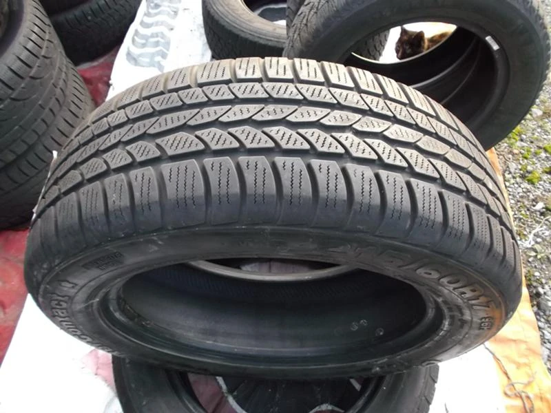 Гуми Зимни 215/60R17, снимка 5 - Гуми и джанти - 8930706