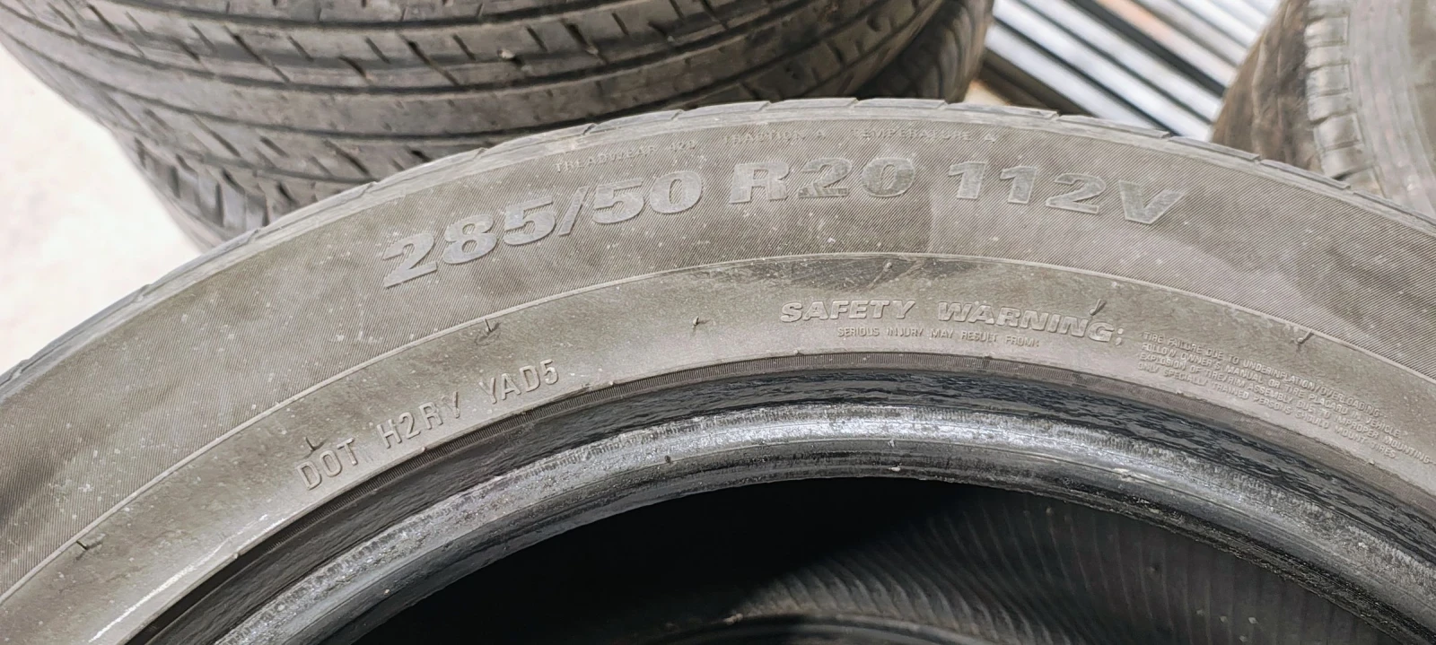 Гуми Летни 285/50R20, снимка 5 - Гуми и джанти - 53881739