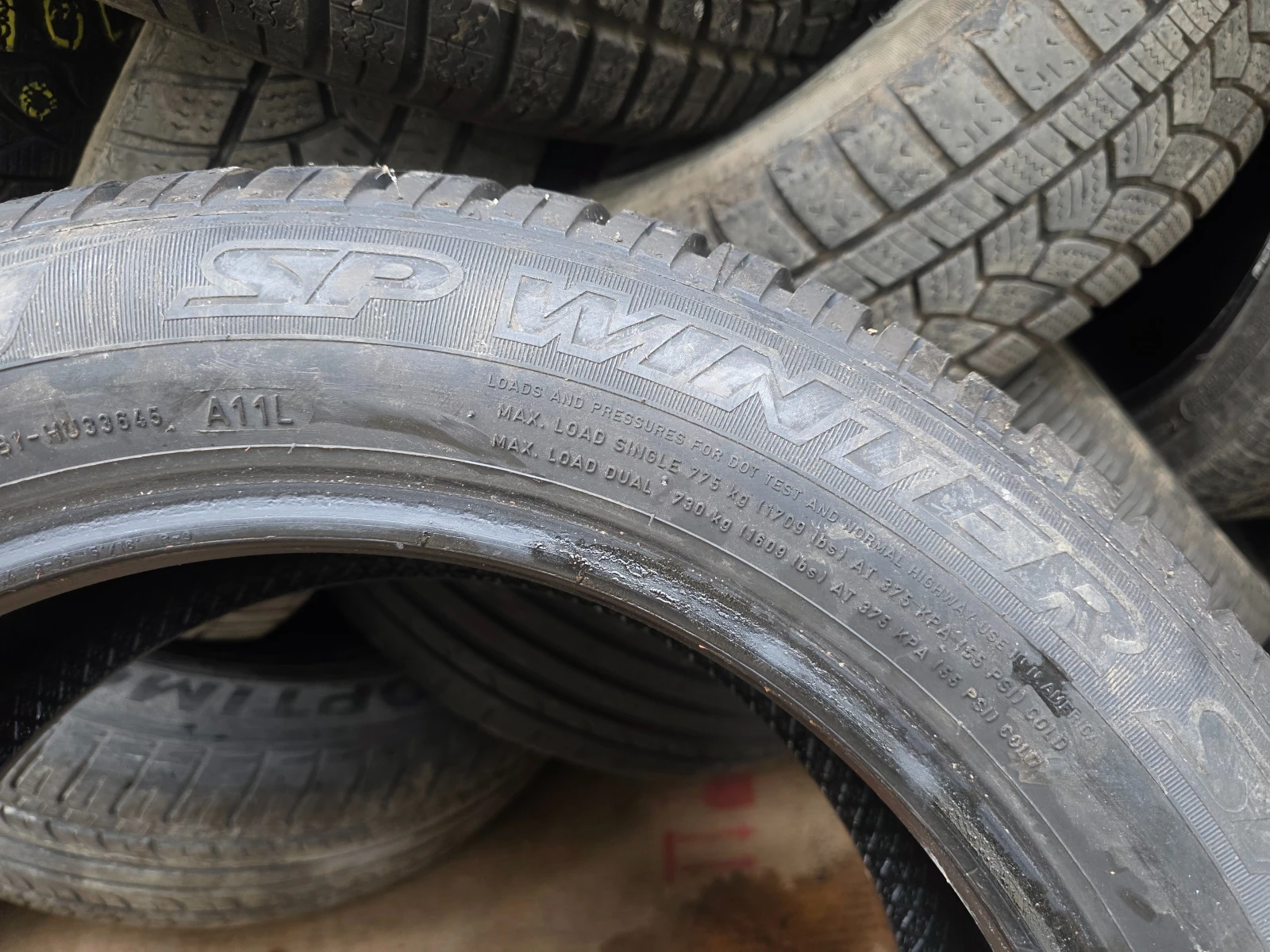 Гуми Зимни 195/65R15, снимка 5 - Гуми и джанти - 53953742